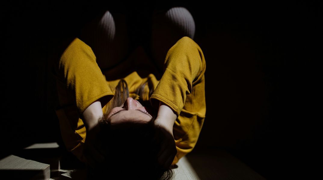 Κρήτη: Καταγγελία από 16χρονη Βρετανίδα τουρίστρια ότι βιάστηκε σε μπαρ - Αναζητείται από τις αστυνομικές αρχές ο δράστης.