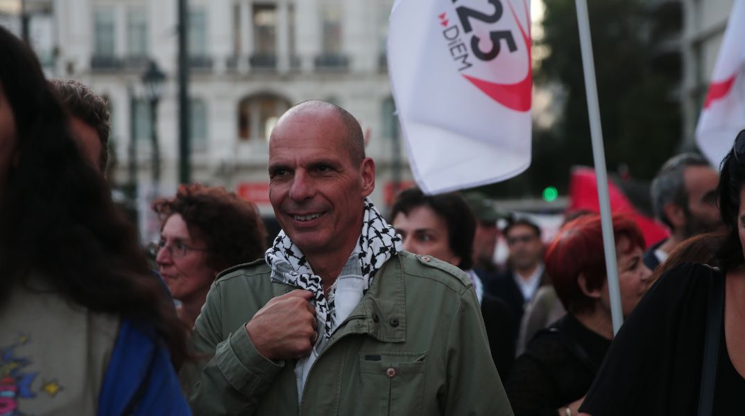 Γιάνης Βαρουφάκης: Μήνυση κατά του γερμανικού κράτους κατέθεσε ο επικεφαλής του ΜέΡΑ25 - Επιφυλάσσεται να απευθυνθεί στα ευρωπαϊκά δικαστήρια.