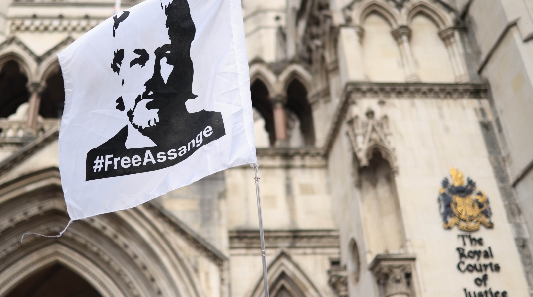 Ο Τζούλιαν Ασάνζ μπορεί να ασκήσει έφεση κατά της έκδοσης στις ΗΠΑ