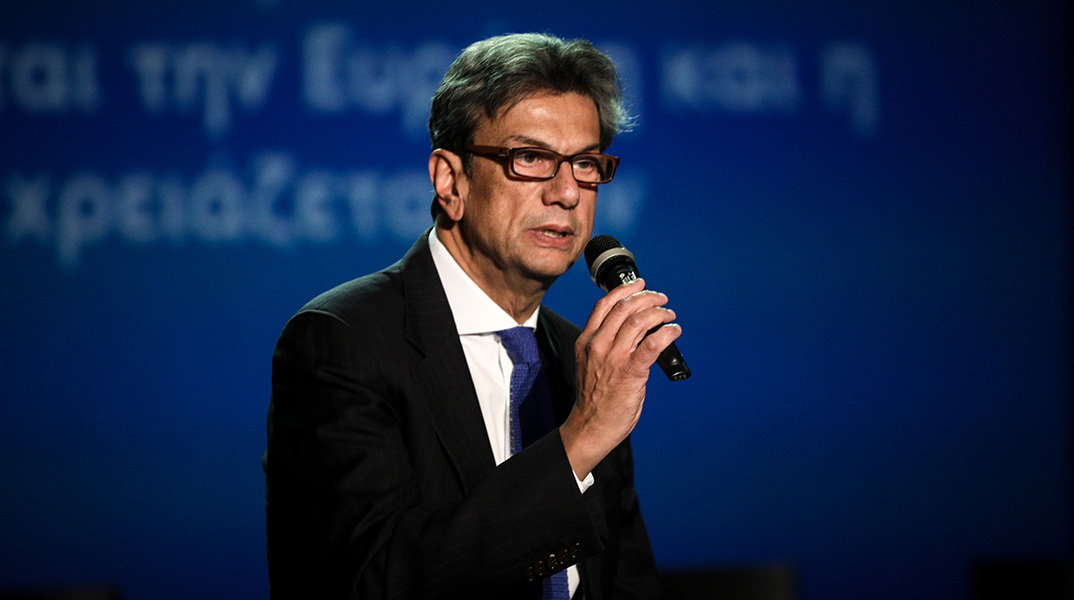 Ευρωεκλογές 2024: Ο Μιχάλης Αγγελόπουλος γράφει για τον θεσμό France Services, τη εμπιστοσύνη των πολιτών στους θεσμούς και τον κρίσιμο ρόλο της Τοπικής Αυτοδιοίκησης