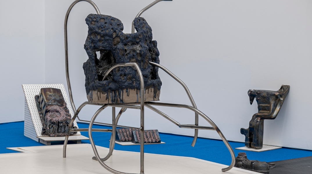 "And all our world is due" στην γκαλερί του Αμερικανικού Κολλεγίου Ελλάδος