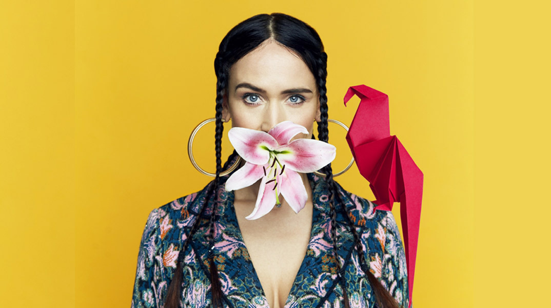 La Chica: Ζούμε σε μια «κοιμισμένη» κοινωνία και πρέπει να μείνουμε ξύπνιοι