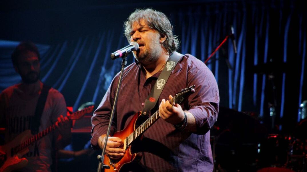 Ο Δημήτρης Σταρόβας