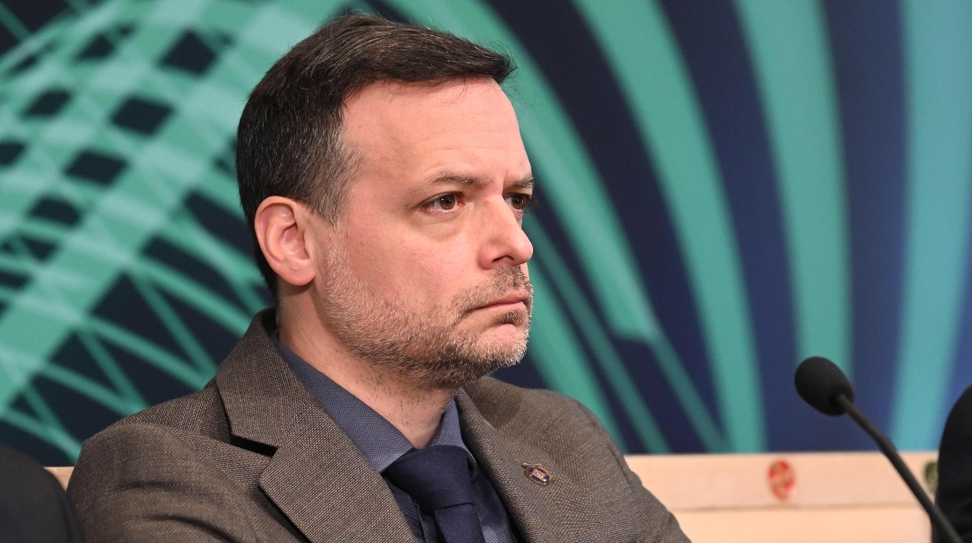 Χάρης Δούκας: Συνέντευξη για το μετρό και τις πλατείες και τα μέγιστα ύψη οικοδομών στον Παύλο Τσίμα