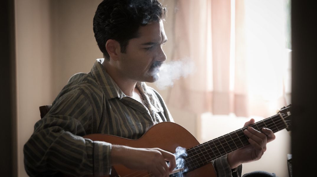 «Υπάρχω»: Ξεκίνησαν τα γυρίσματα της ταινίας για τη ζωή του Στέλιου Καζαντζίδη - Οι πρώτες φωτογραφίες του Χρήστου Μάστορα στον πρωταγωνιστικό ρόλο.