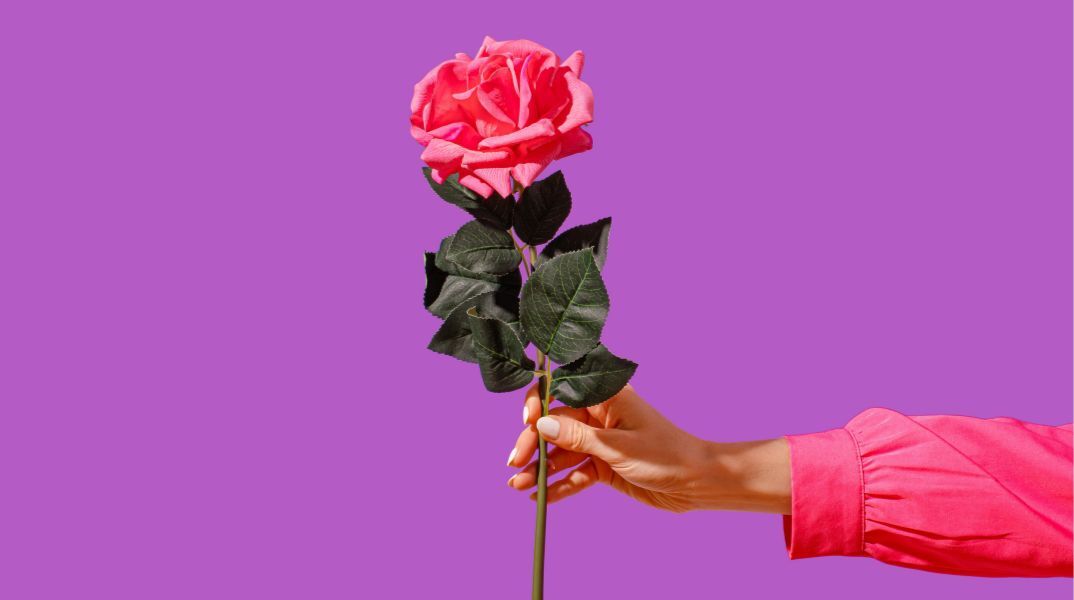 Ποιοι γιορτάζουν σήμερα 27 Μαΐου 2024. Το εορτολόγιο της Athens Voice σου τους θυμίζει. Μην ξεχάσεις να τους δώσεις τις καλύτερες ευχές σου!