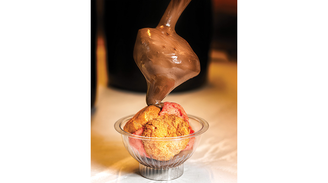 Choureal - Παγωτό Chou Φράουλα και σοκολάτα