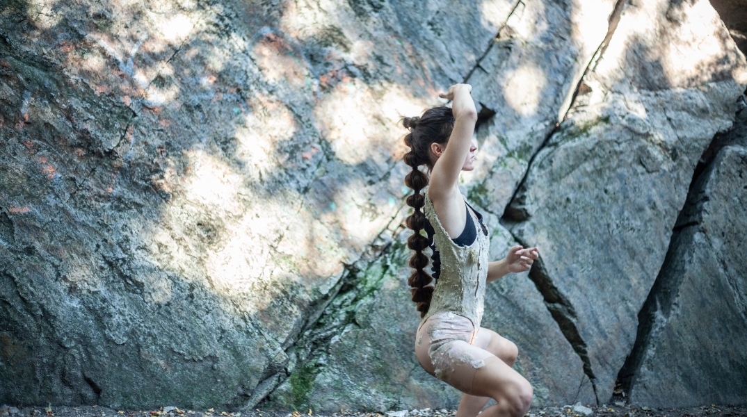 Στιγμιότυπο από περφόρμανς της Linda Bolsakova