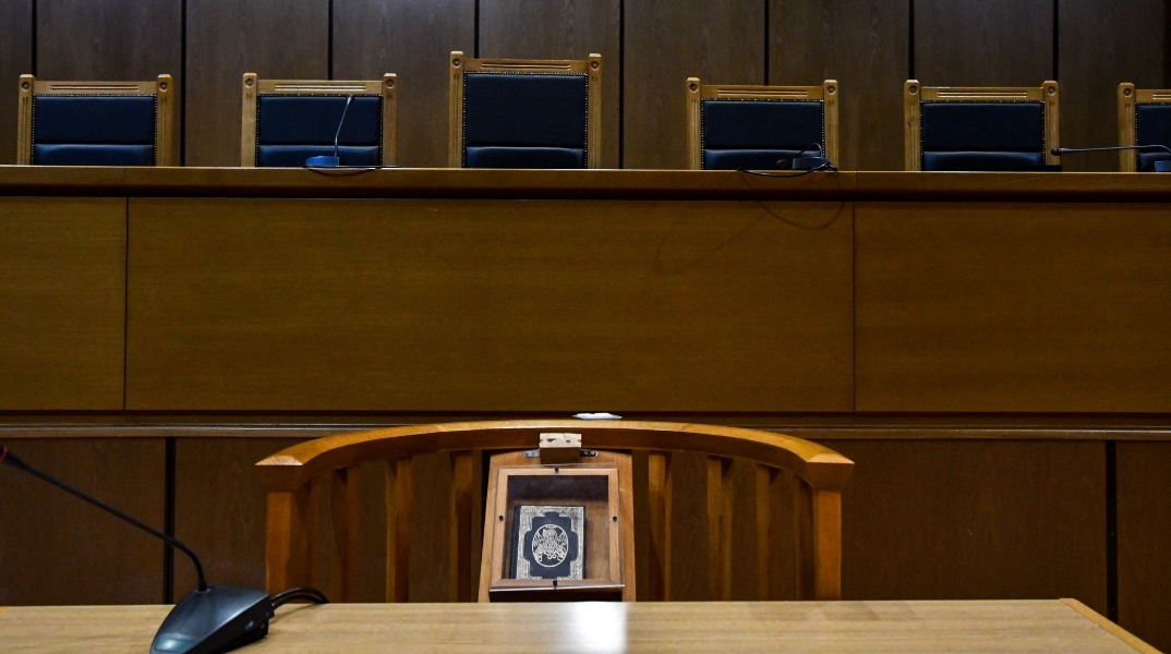 Ρουβίκωνας: Ποινή 6 μηνών με αναστολή στο στέλεχος της οργάνωσης