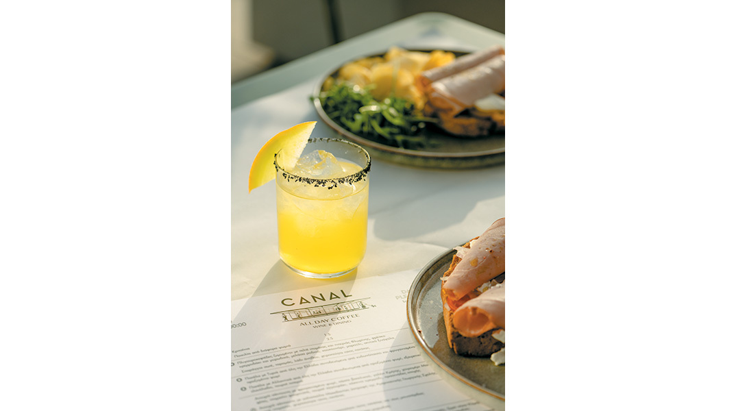 Canal All Day Coffee Wine & Dining