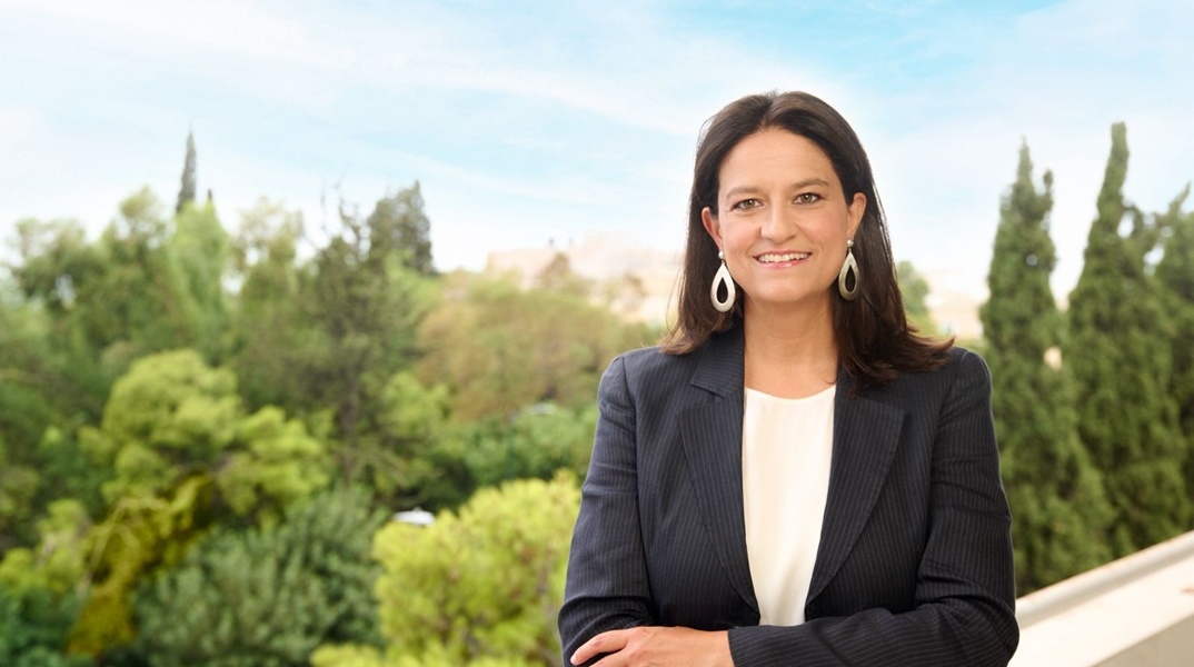 Η υπουργός Εσωτερικών, Νίκη Κεραμέως μιλά στην ATHENS VOICE