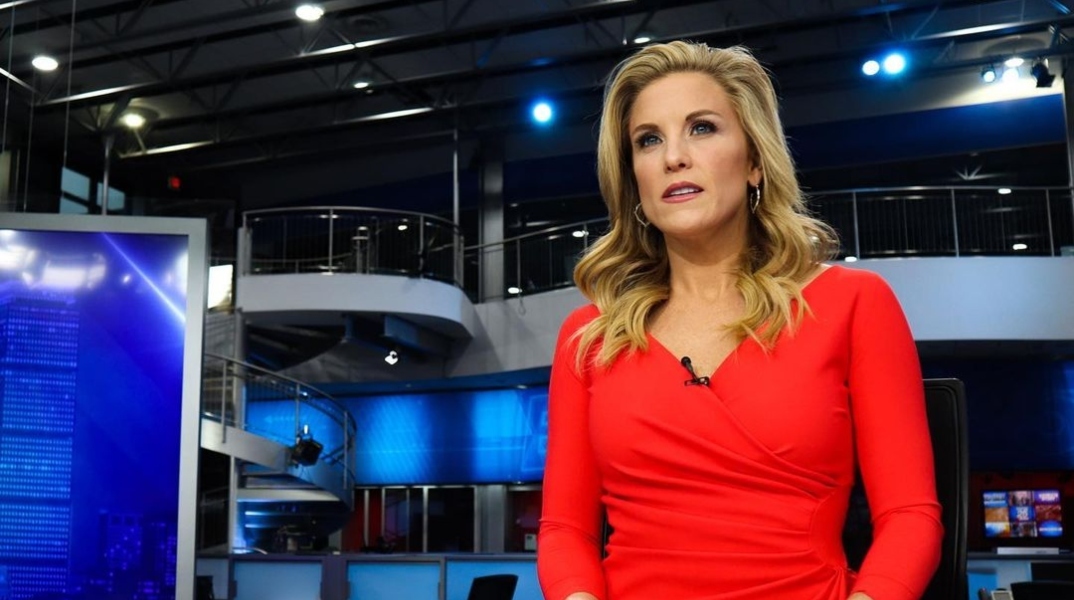 Παρουσιάστρια κατάπιε μύγα ενώ έλεγε τις ειδήσεις