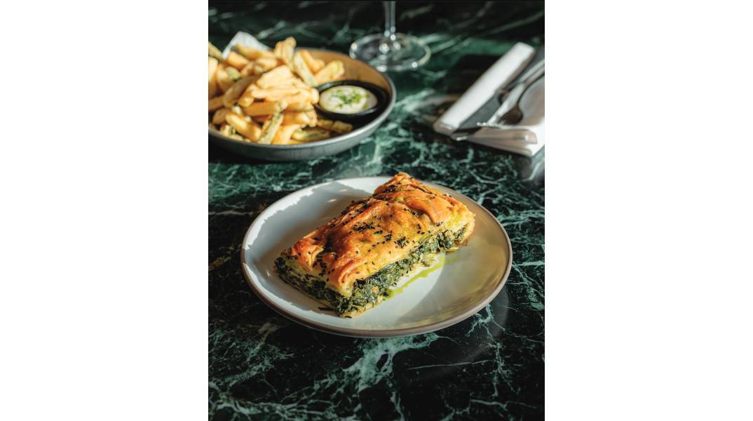 OX: Η ελληνική παράδοση στην ταβέρνα του σήµερα