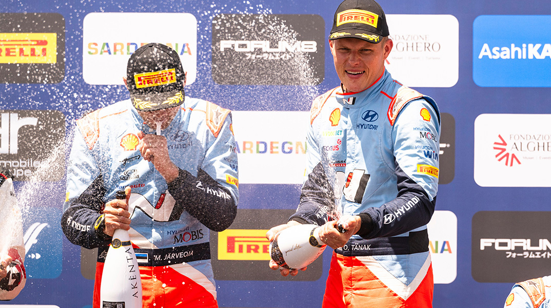 O Ott Tanak κερδίζει το Ράλι Σαρδηνίας
