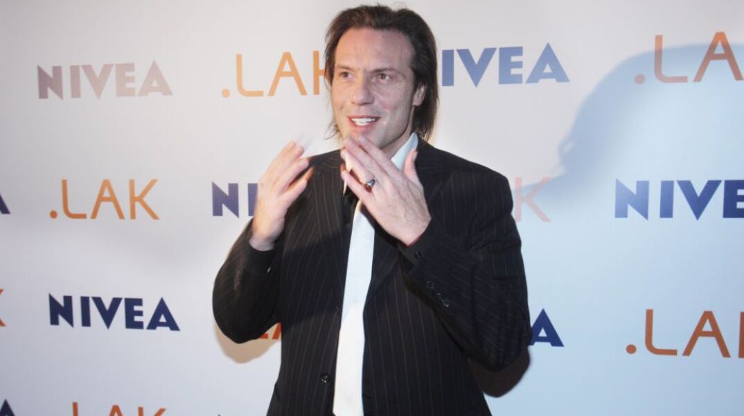 Ο Στράτος Τζώρτζογλου