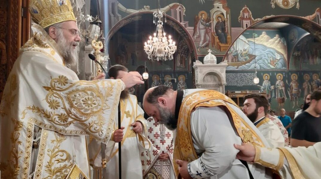 Ο Στάθης Αυγουστάκης κατά τη χειροτονία του έλαβε το όνομα Ευμένιος