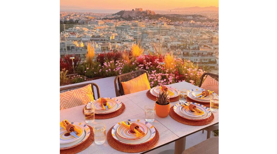 Vertigo Pool & Sunset Bar