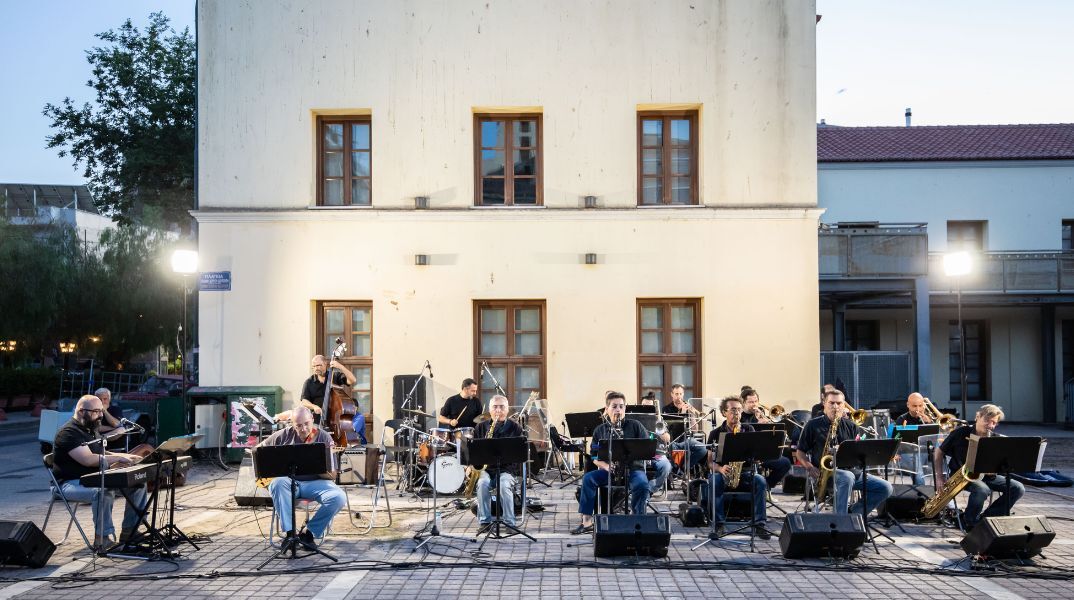 Χάρης Δούκας: Να κάνουμε κάθε γειτονιά της Αθήνας κυψέλη πολιτισμού - Φεστιβάλ «Καλοκαίρι στην Αθήνα» 2024 - 79 εκδηλώσεις με ελεύθερη είσοδο για όλους.