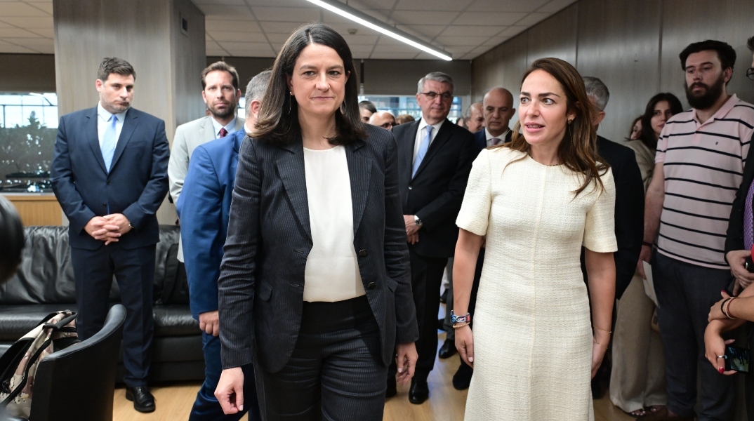 Ανασχηματισμός: Τελετή παράδοσης παραλαβής στο Υπουργείο Εργασίας