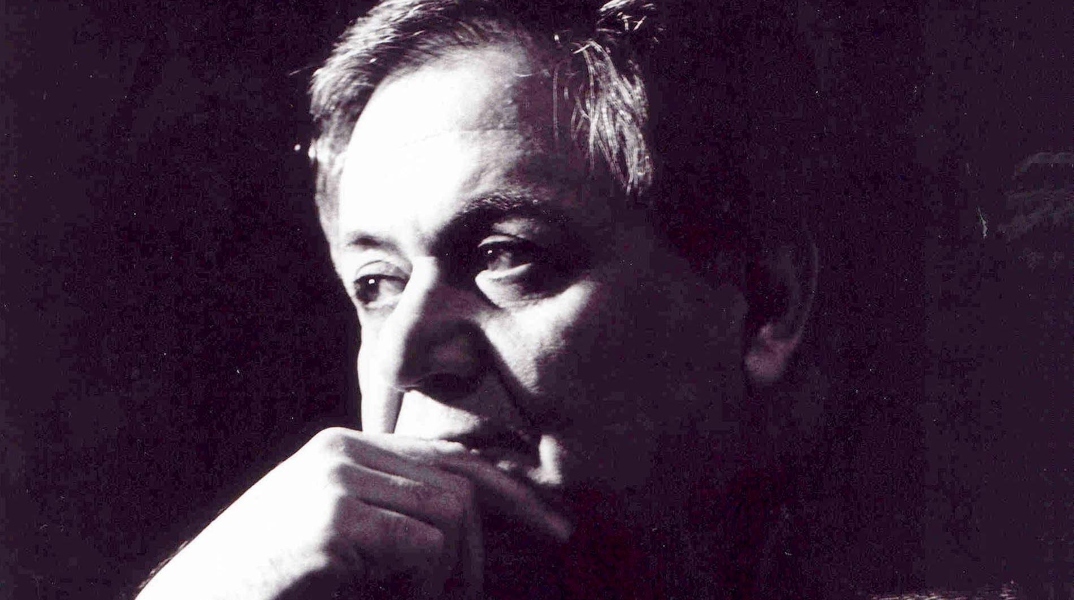 30 χρόνια μετά τον θάνατό του Μάνου Χατζιδάκι η κληρονομιά του λάμπει και η σοφία του λείπει