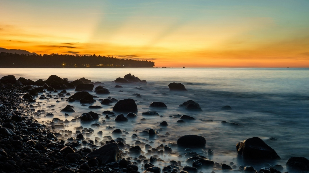 Καιρός στο μέλλον: Οι τροπικές νύχτες, οι υψηλές θερμοκρασίες και ο δείκτης δυσφορίας