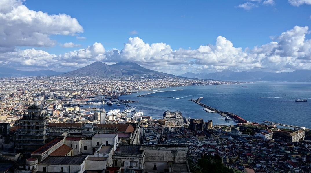 Η Νάπολη σε 1 ώρα: Από τον Diego Dio στον Camorrista με τα canolli