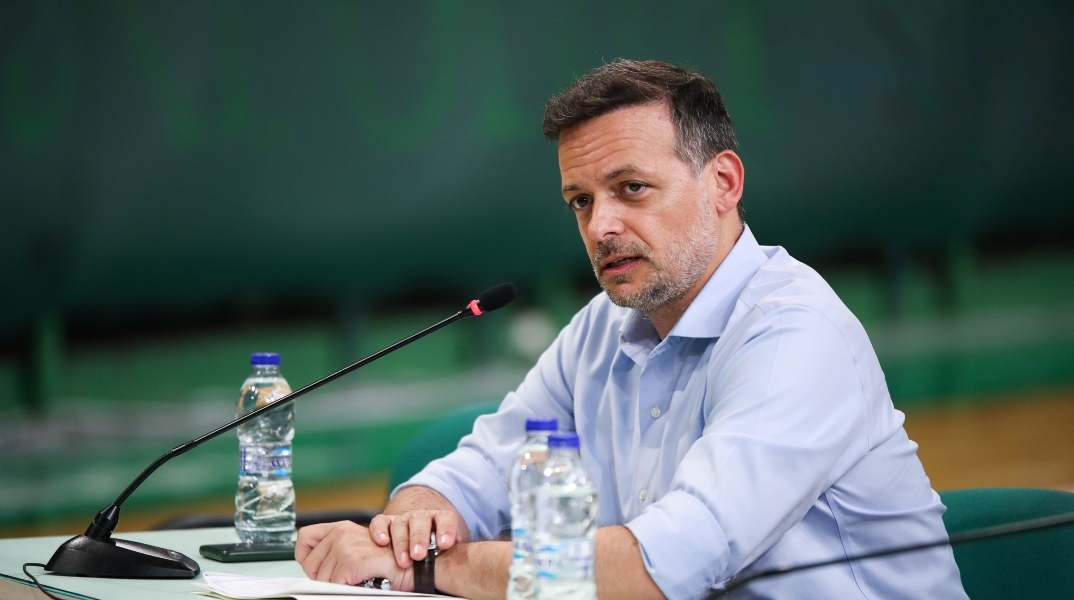 Χάρης Δούκας: Δηλώνει «παρών» στις εξελίξεις του ΠΑΣΟΚ