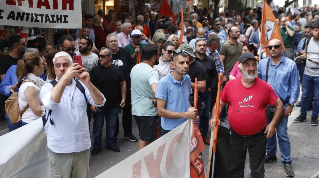 ΑΔΕΔΥ: Στάση εργασίας στο δημόσιο σήμερα από τις 11:00