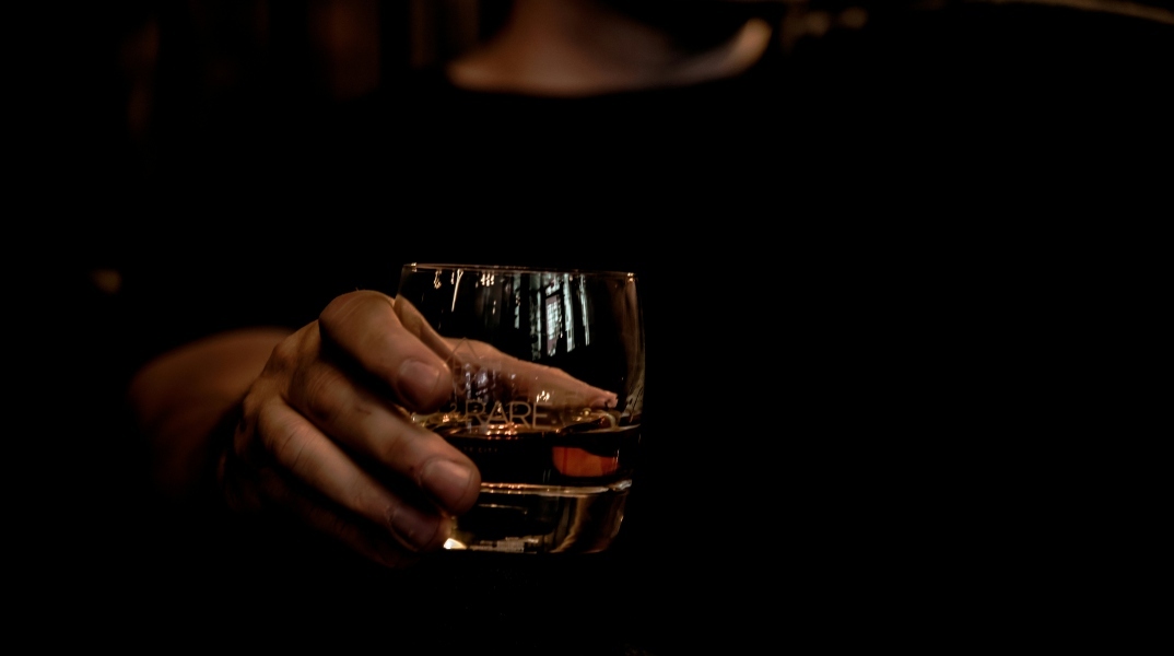 Ινδία: Στους 36 οι νεκροί από κατανάλωση νοθευμένου αλκοόλ