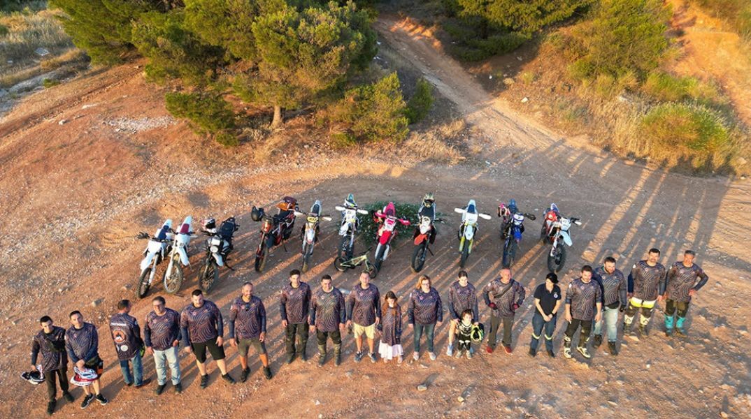 Δήμος Πεντέλης: Σύσταση ειδικής εθελοντικής ομάδας πυροπροστασίας με μηχανές enduro - Τα μέλη θα συνδράμουν στην επιτήρηση και στον έλεγχο του βουνού.