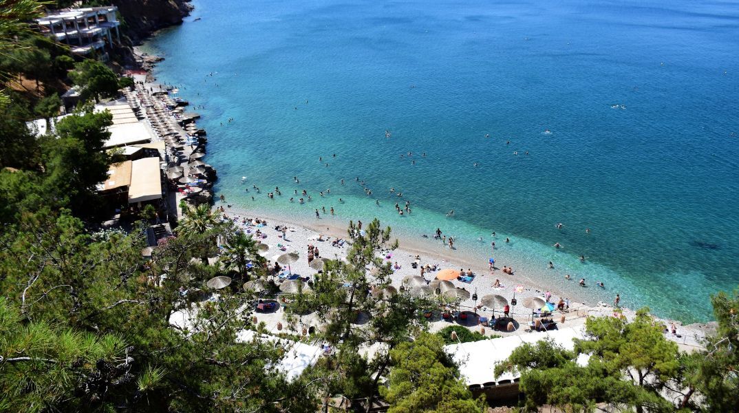 Ο καιρός σήμερα, Δευτέρα του Αγίου Πνεύματος 24 Ιουνίου - Παραμένει σε υψηλά επίπεδα η θερμοκρασία - Αναλυτική πρόγνωση από το meteo και την ΕΜΥ.