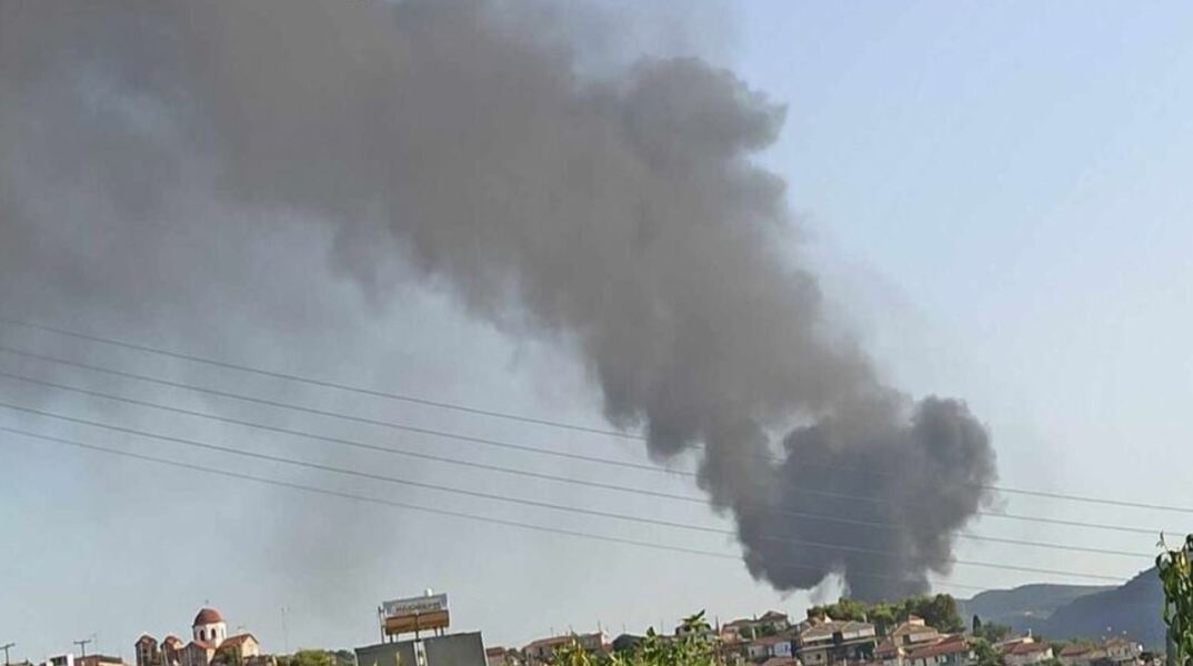 Ένας νεκρός μετά από έκρηξη σε εργοτάξιο πίσσας στο Αγρίνιο