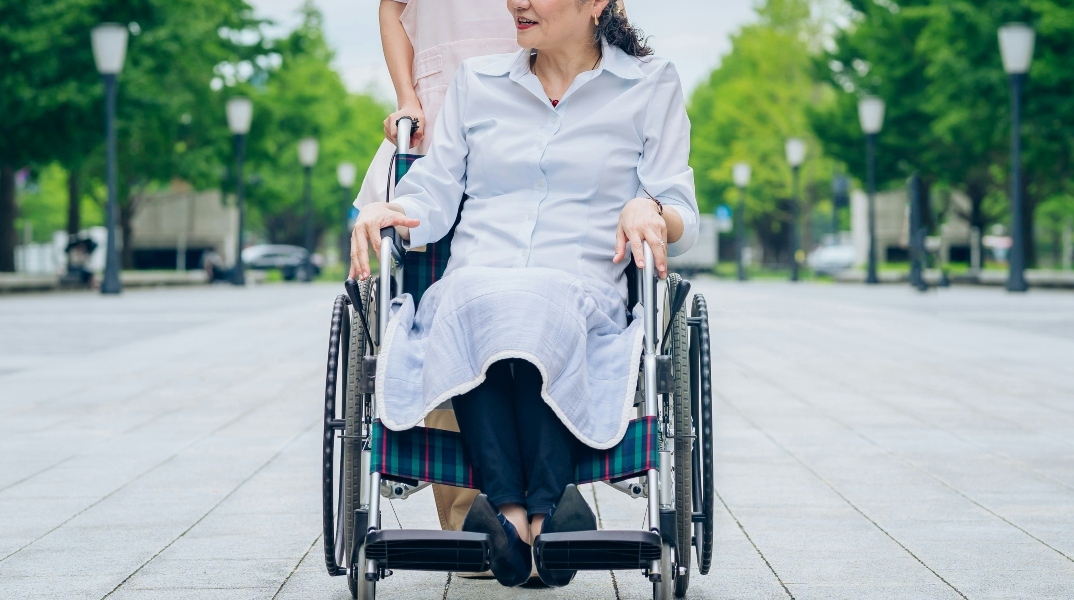 Δήμος Αθηναίων: Παρεμβάσεις για προσβασιμότητα ΑμεΑ και εμποδιζόμενων ατόμων