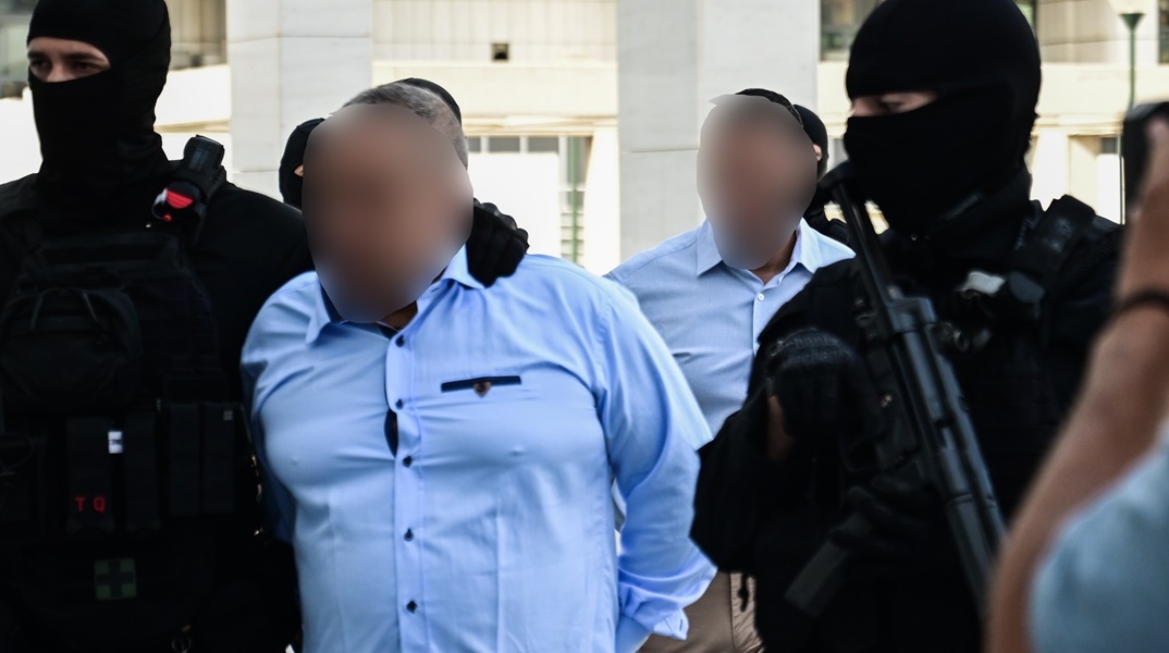 Οι δύο κατηγορούμενοι ως φυσικοί αυτουργοί της δολοφονίας Καραϊβάζ