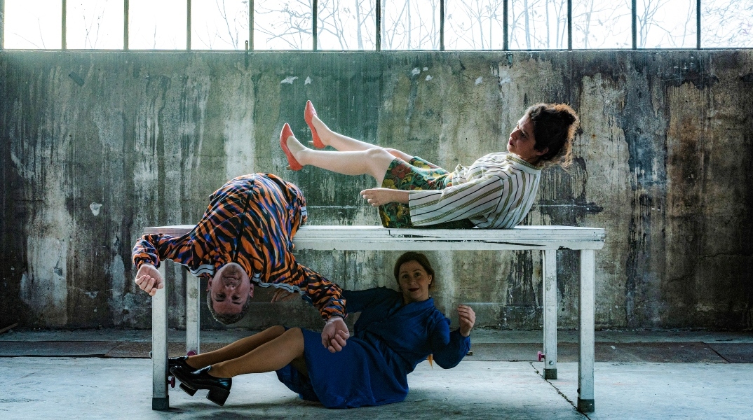 Αργυρώ Χιώτη, "Αναψυκτήριο"