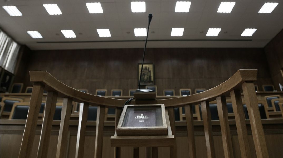 Θεσσαλονίκη: Πήραν την περιουσία της ηλικιωμένης που φρόντιζαν - Απάτη άνω των 500.000 ευρώ - Ζευγάρι καταδικάστηκε σε κάθειρξη 6 ετών.