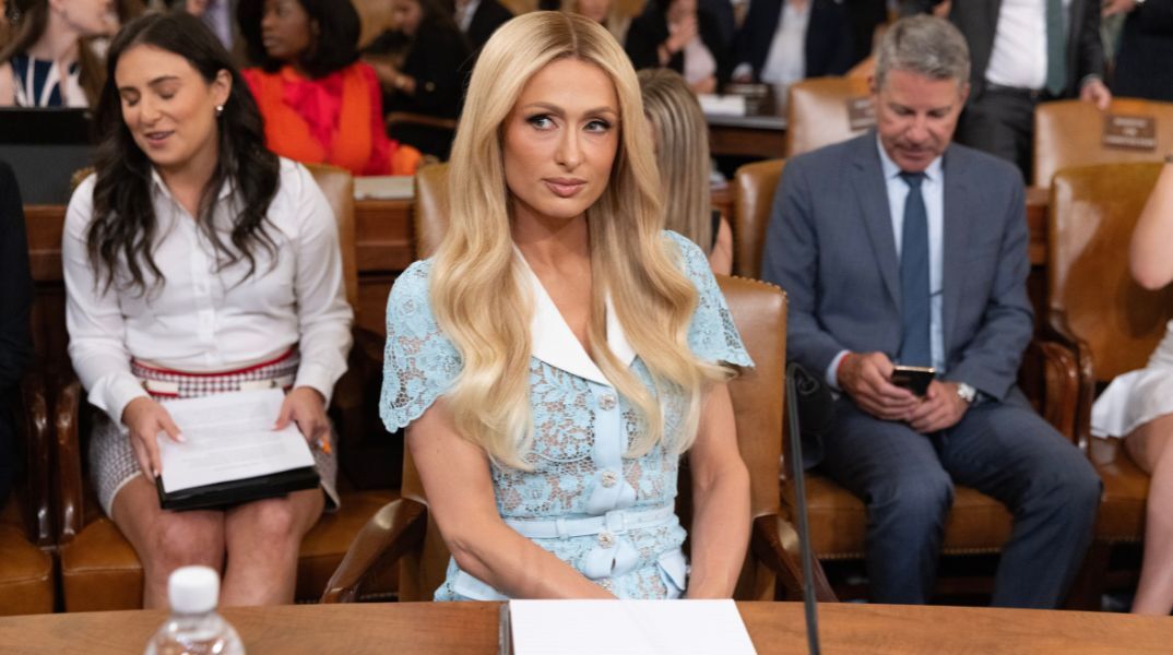 Η Πάρις Χίλτον μίλησε στο Κογκρέσο για τα δικαιώματα των παιδιών που ζουν σε ιδρυματικές συνθήκες - Αποκάλυψε λεπτομέρειες για την κακοποίηση που υπέστη