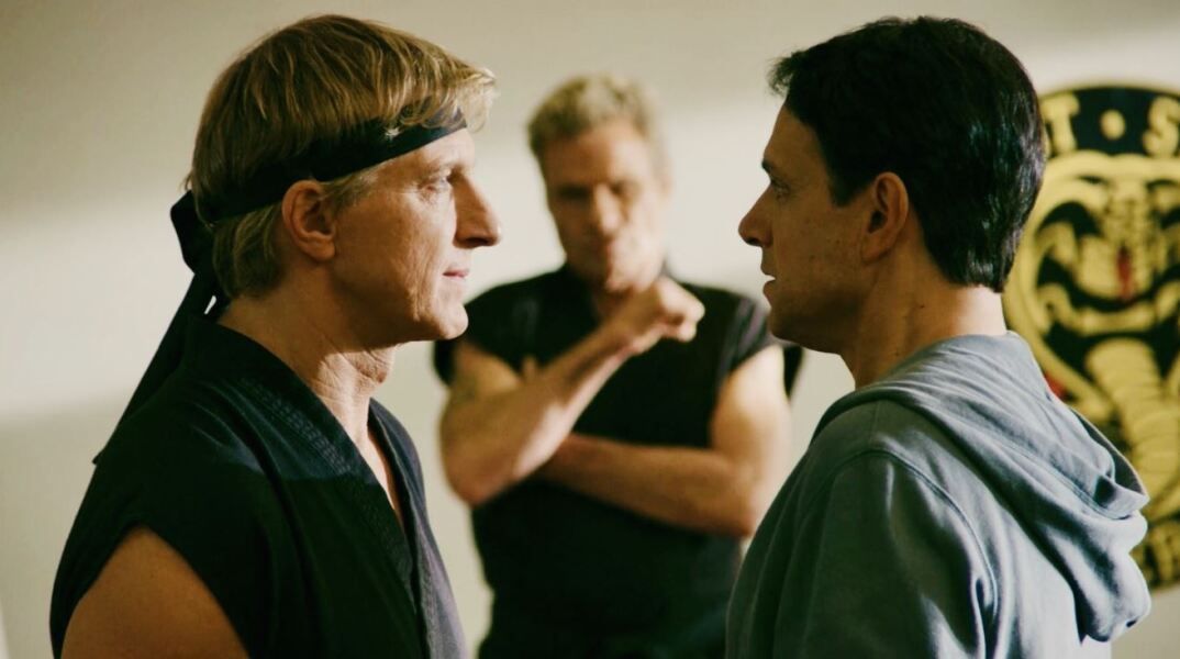 Αυτό είναι το τρέιλερ της έκτης και τελευταίας σεζόν του «Cobra Kai»