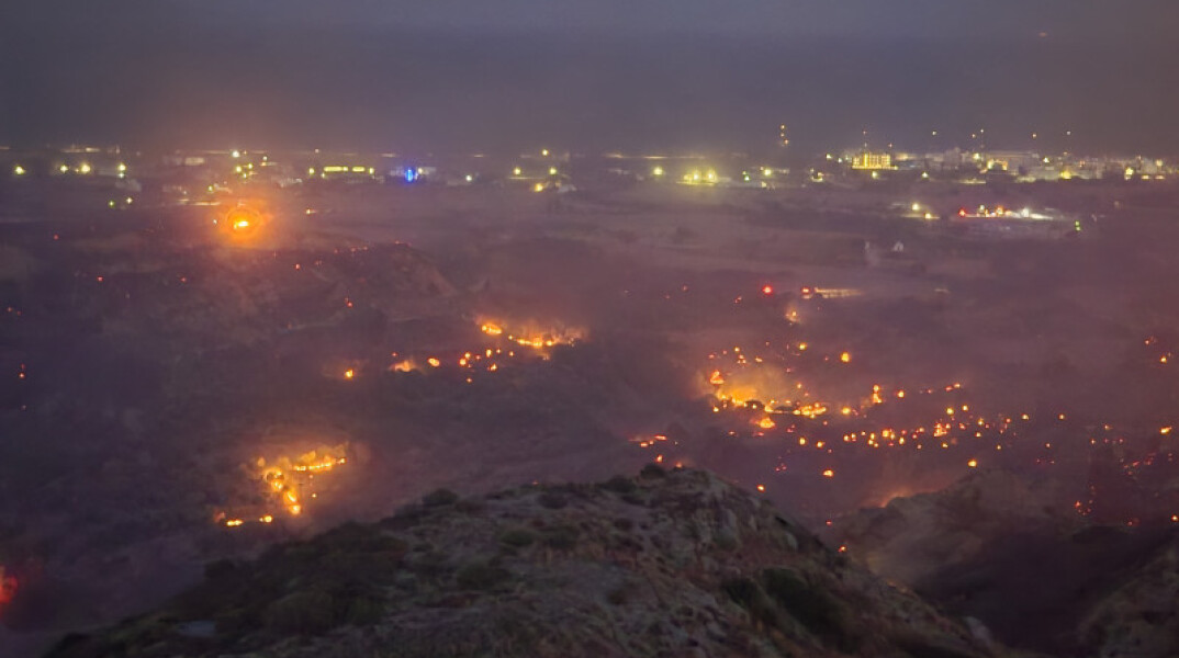 Εναέρια φωτογραφία από τις εστίες φωτιάς στην Κω