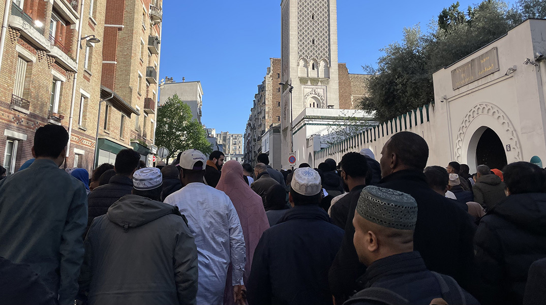 Διχασμένοι οι Γάλλοι μουσουλμάνοι