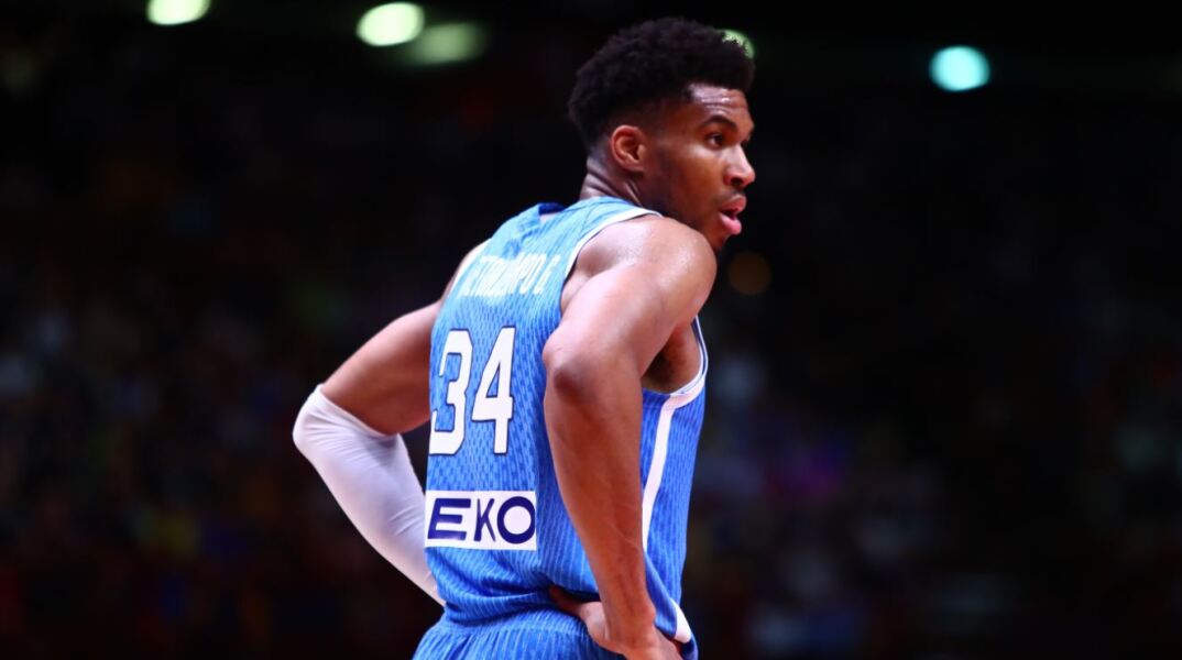 Ο Γιάννης Αντετοκούνμπο