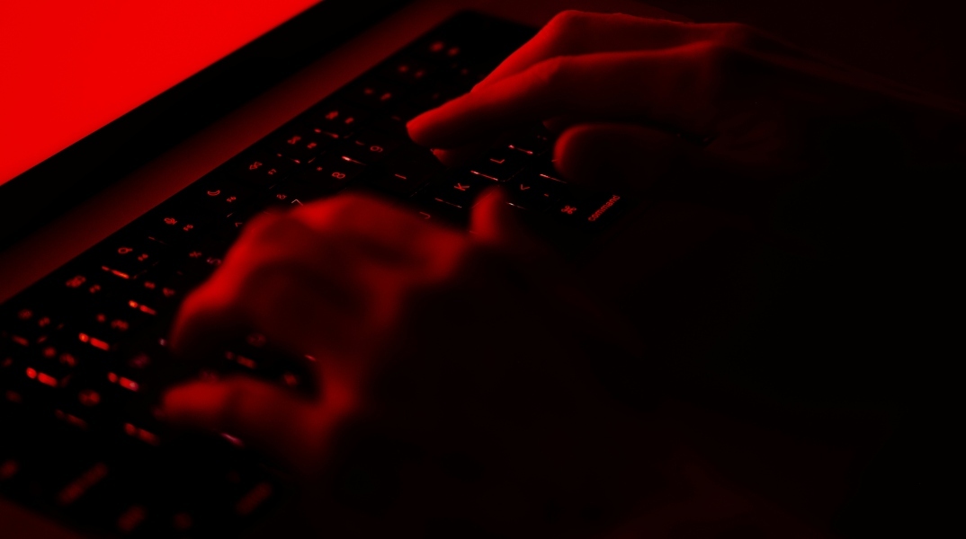 ΑΑΔΕ: Μεγάλο κύκλωμα φοροδιαφυγής με εμπόριο κινητών τηλεφώνων