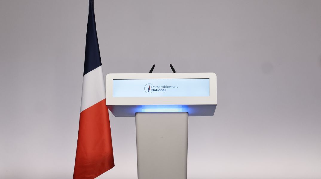 Γαλλικές εκλογές: Πώς υποδέχτηκαν τα ΜΜΕ τα αποτελέσματα - Ανακούφιση για το φρένο στην ακροδεξιά, αλλά και αβεβαιότητα για το μέλλον.