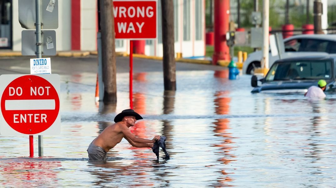 ΗΠΑ: Τουλάχιστον πέντε νεκρούς και υλικές ζημιές προκάλεσε η καταιγίδα Μπέριλ στο Τέξας - Η καταστροφική πορεία της μετά την Καραϊβική και τη Βενεζουέλα
