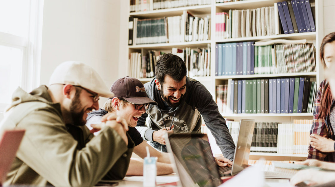 CE.A.R.S. PLUS: Το Πλέον Σύγχρονο Διαδικτυακό Φροντιστήριο Μ.Ε.