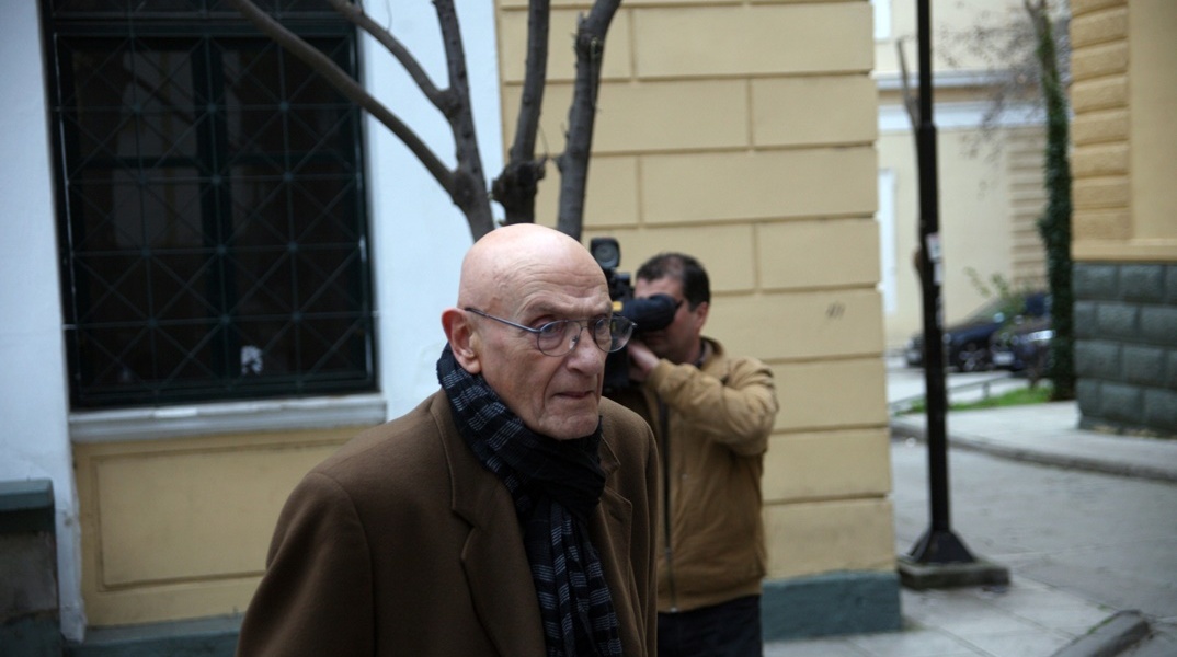 Νίκος Ζήγρας