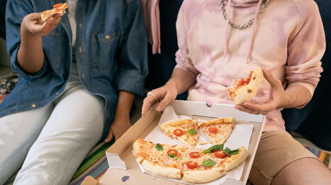 Θεσσαλονίκη: Οι πιτσαρίες εμφανίζουν αύξηση εσόδων άνω του 30%  την περίοδο του Euro 2024 - Σε ποιο αγώνας σημειώθηκαν οι μεγαλύτερες εισπράξεις. 