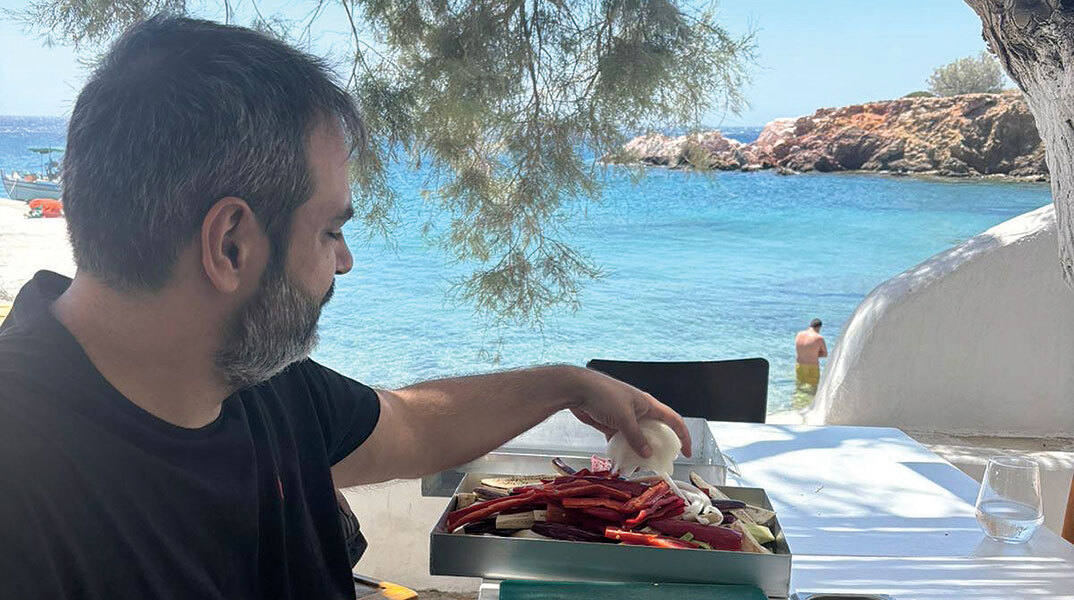 Αντίπαρος, το αθώο και ανέμελο καλοκαίρι των παιδικών μας χρονών - Του Περικλή Κοσκινά