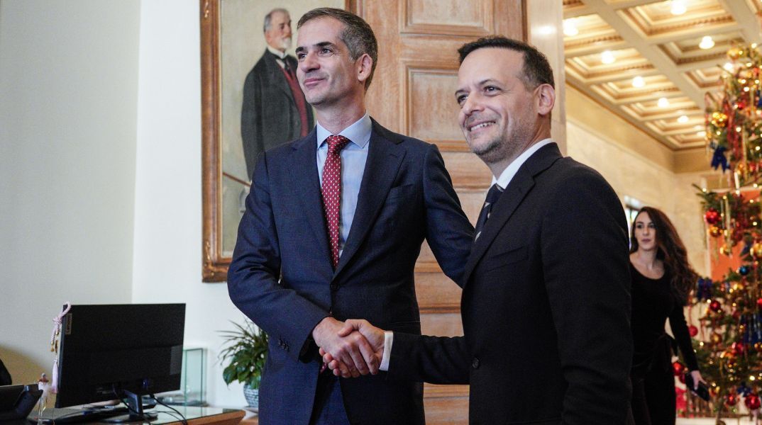 Κόντρα Μπακογιάννη - Δούκα με φόντο δήμο Αθηναίων, ηγεσία ΠΑΣΟΚ και κατηγορίες για αλαζονεία