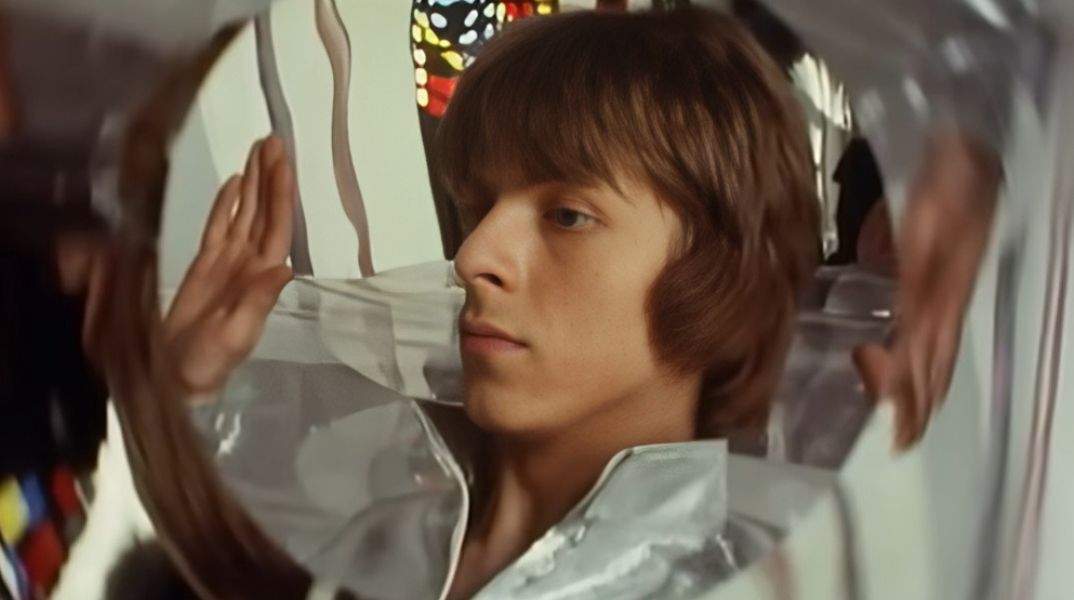 Σαν σήμερα 11 Ιουλίου 1969: Κυκλοφορεί το «Space Oddity» του Ντέιβιντ Μπόουι - Η ιστορία πίσω από το επιδραστικό τραγούδι και ο χαρακτήρας Major Tom.